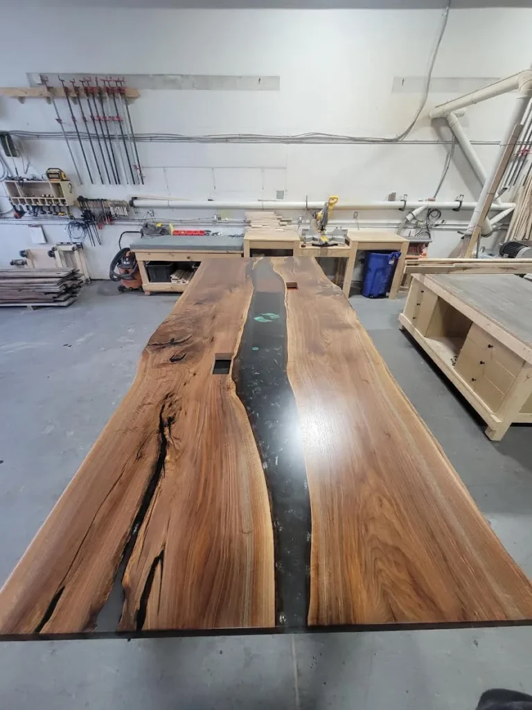 epoxy-river-vs-live-edge-tables-how-to-choose-the-right-custom-wood-table